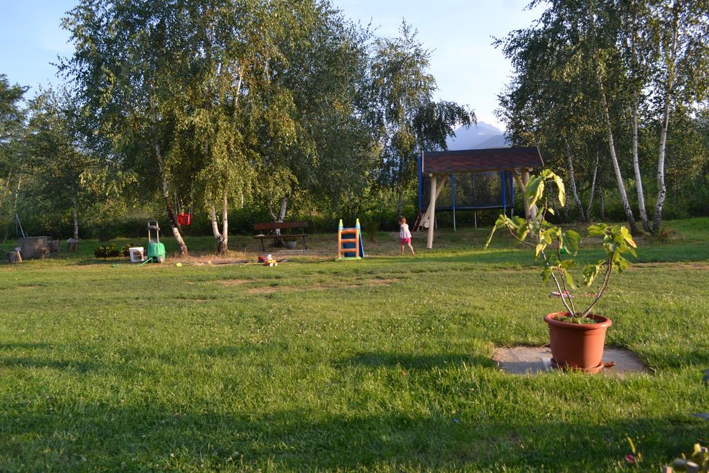 Sîmbăta de Sus Pensiunea Royal Garden酒店 外观 照片
