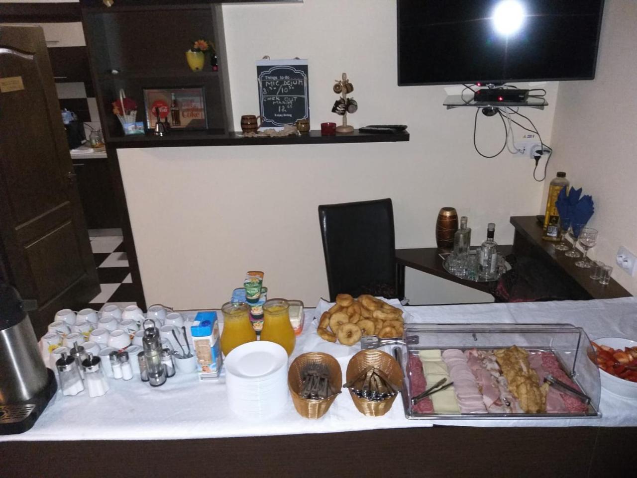 Sîmbăta de Sus Pensiunea Royal Garden酒店 外观 照片